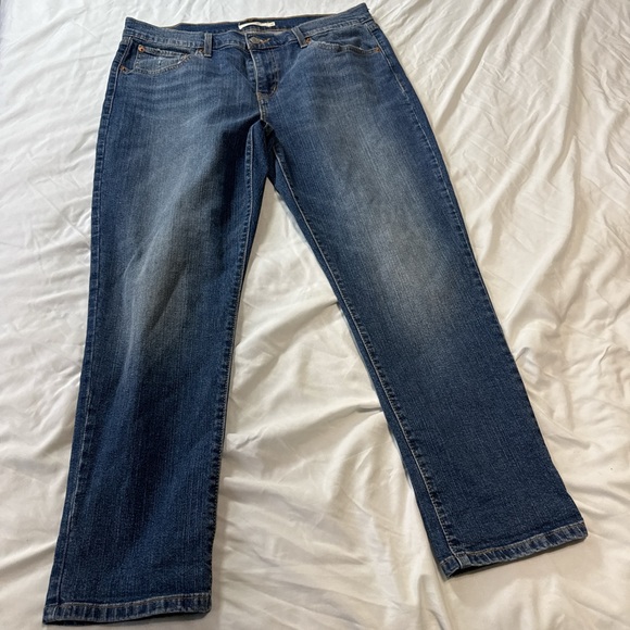 Levi's Classic Indigo Blue Boyfriend Jeans - Picture 6 of 8